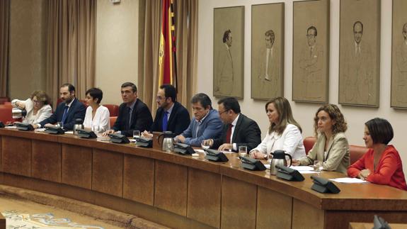 Clamor entre los diputados del PSOE para que no haya otras elecciones