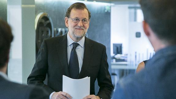 Rajoy ve un «disparate» otras elecciones y no pondrá «ninguna condición» al PSOE