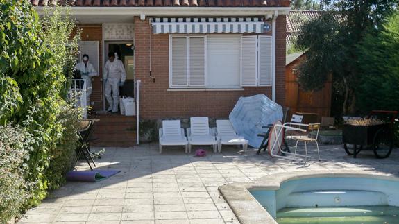 El teléfono del sobrino de la familia de Pioz le sitúa en la casa la tarde de crimen