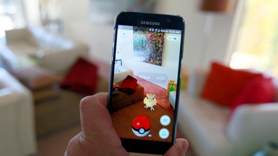 Japón estudia la regularización de la divisa virtual de 'Pokémon Go'