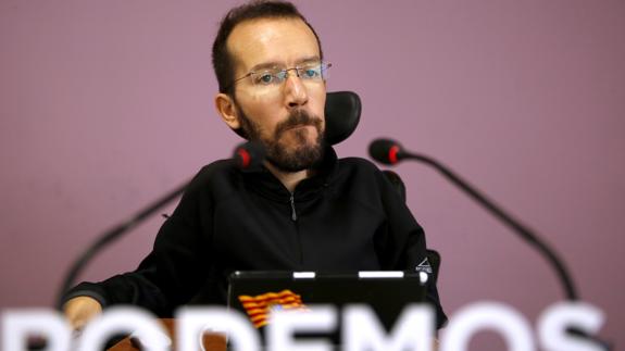 Podemos cree que la abstención del PSOE implica darle las «tijeras» a Rajoy