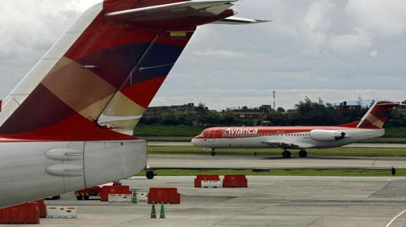 Avianca reanuda los vuelos a Caracas al aclararse el incidente del avión