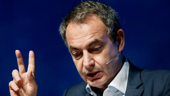 Zapatero: «Más que pensar en Podemos, el PSOE ha de centrarse en su propia tarea»