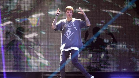 Un fan de Justin Bieber paga 2.500 euros para conocer a su ídolo en Madrid