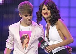 Justin Bieber Habla Sobre Su Primer Beso Con Selena Gomez La Verdad