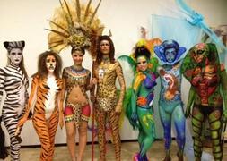 Sociable Tesauro Tradicional Diseños de 'body painting' salvajes toman la Plaza Mayor de Murcia | La  Verdad