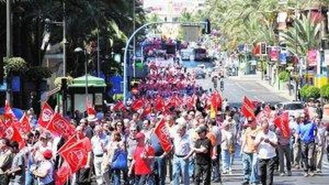 La Romería no impide que más de 5.000 personas participen en el Primero de Mayo