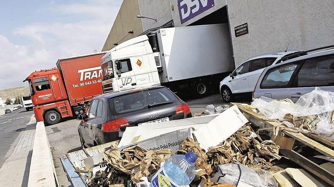 El Ayuntamiento multa a 40 fábricas por vertidos ilegales de residuos