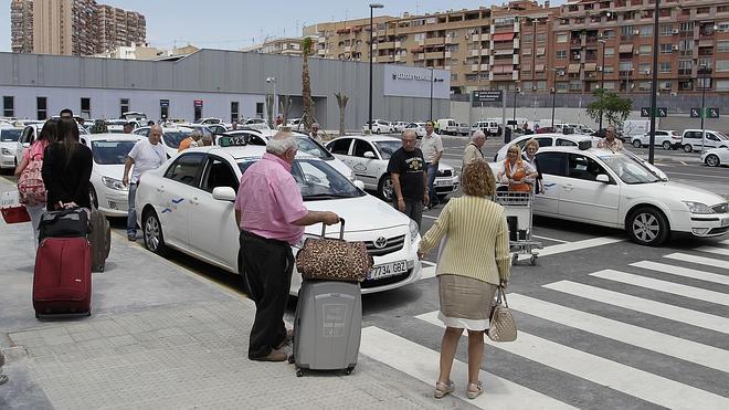 EU fuerza a populares y socialistas a votar sobre las lanzaderas del AVE en Les Corts