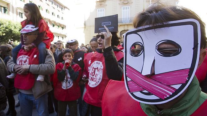 1.438 trabajadores de RTVV serán despedidos inmediatamente