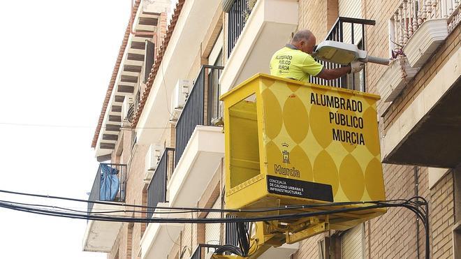 Las 389 farolas led en Santa Eulalia ahorrarán 21.000 euros al año