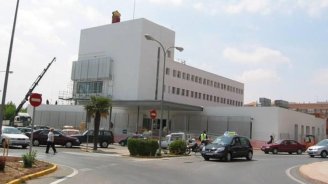 Un año de prisión a un ginecólogo por la muerte de un bebé en Yecla