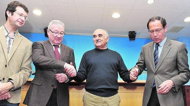 Cámara quiere que el PP lo haga senador y que el 'caso Umbra' pase al Supremo