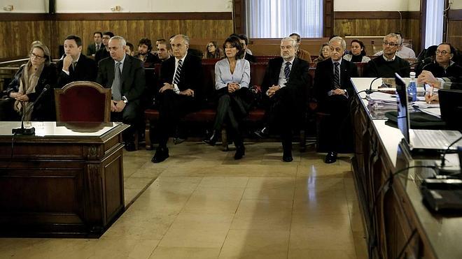 La Fiscalía baraja pedir ya el ingreso en prisión para Blasco tras los ocho años de condena