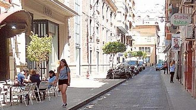 El Carrer Trinquet se convertirá en un 'paseo de la fama' de huellas de zapatos