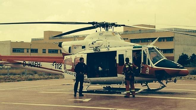 Los bomberos rescatan a un senderista perdido en la sierra de Crevillent