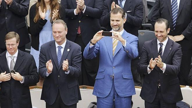 El Consell tendrá que facilitar las facturas del viaje de Fabra a Roland Garros