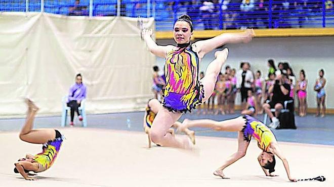 Cox acoge a un millar de gimnastas