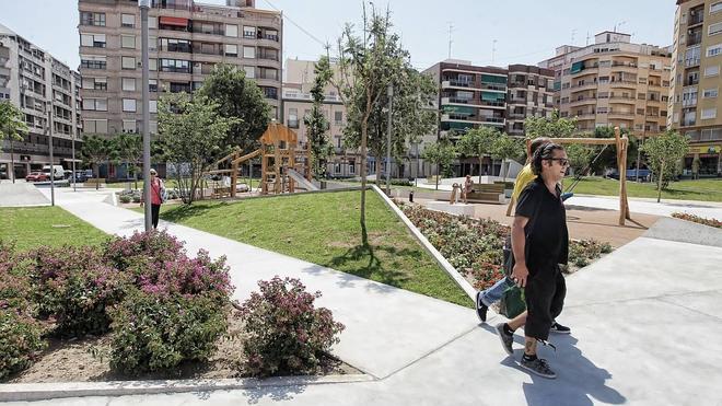 La plaza Séneca se llena de vida