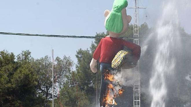 Desconcierto en el personal municipal al empezar las Hogueras sin las gratificaciones