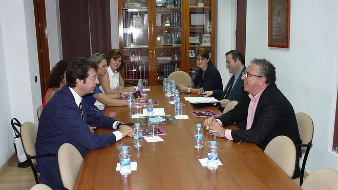 Ruiz destaca el «espíritu emprendedor» de los empresarios de Molina