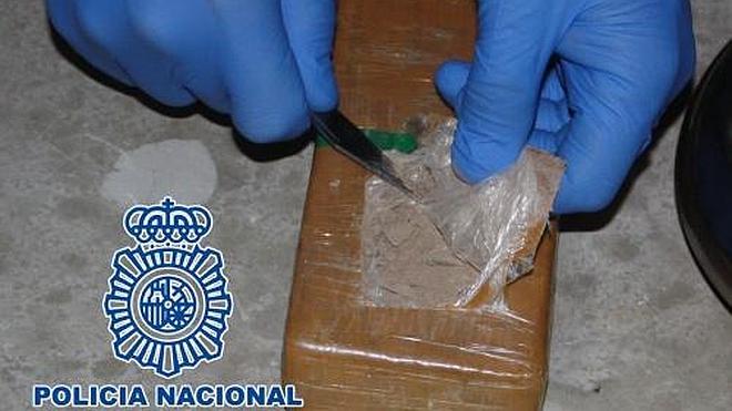 Cae una banda de 'narcos' en San Pedro que movía heroína en mochilas escolares