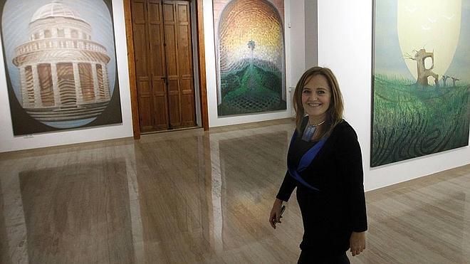 La artista Victoria Cano pone imagen al Castell de l'Olla de Altea 2014