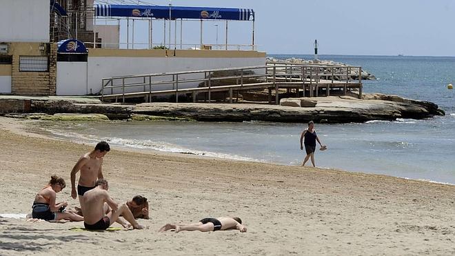 El Ayuntamiento solicita al Servicio Provincial de Costas un nuevo colector para la playa de l'Albufereta