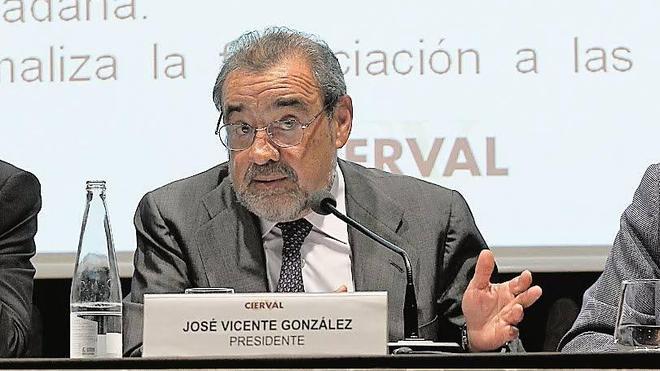 Los empresarios valencianos exigen a Fomento una inversión del 10,7 % en 2015