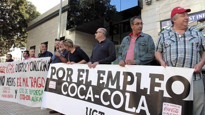 Coca Cola ofrece a los trasladados a Valencia mayores de 54 años regresar a Alicante