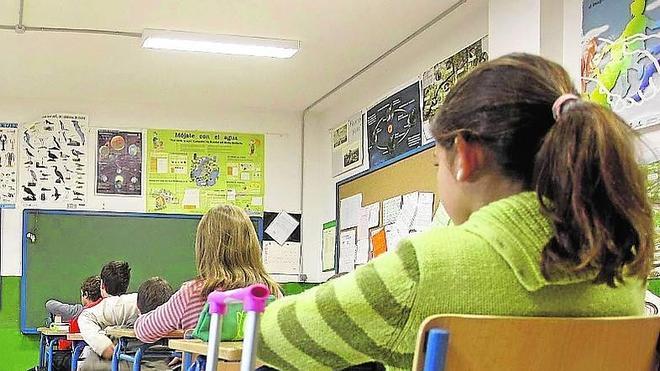 Educación destina más de 50 millones a saldar las deudas con los colegios