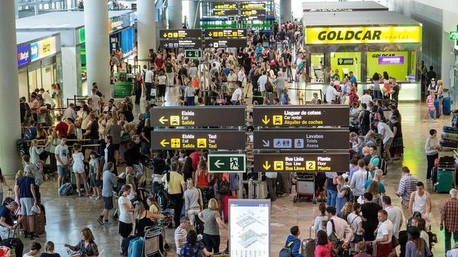 El Altet bate otro récord al recibir 1,2 millones de pasajeros durante julio