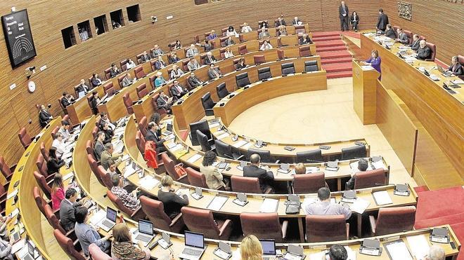 Los diputados volverán a Les Corts dos semanas después que los niños al colegio