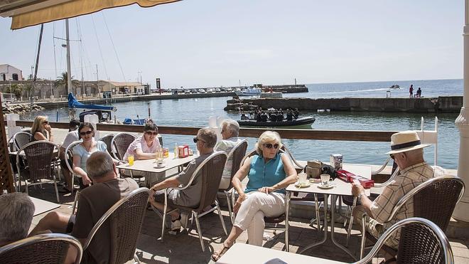 El gasto de los turistas extranjeros crece cinco veces más que en el resto de España