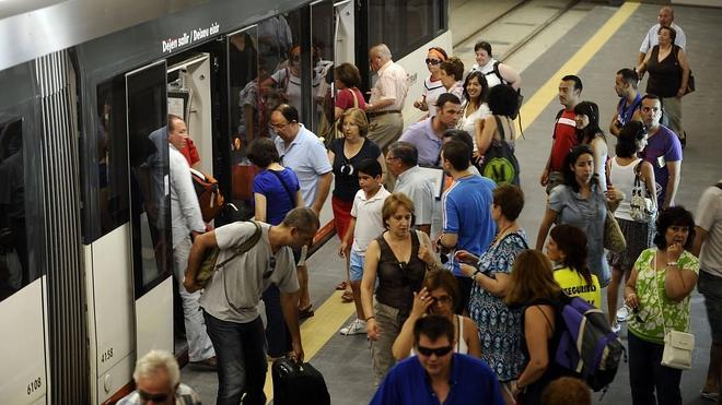 Aumentan un 40% los viajeros del AVE que usan el TRAM para moverse por la provincia