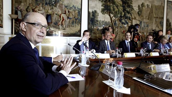Los fabricantes de automóviles piden a Montoro que mantenga el plan PIVE