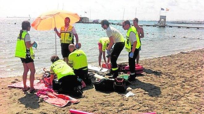 Queda inconsciente mientras se bañaba