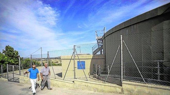 Murcia critica que el depósito de agua de La Pedrera esté sin usar siete años