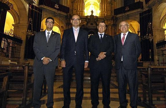 El rector de la UMH, Jesús Pastor, será el portaestandarte del Misteri