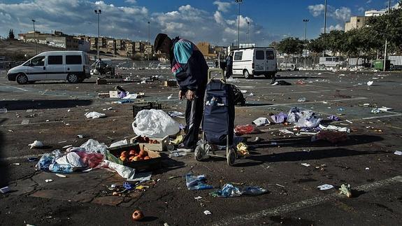 Las familias con todos sus miembros parados caen por segundo trimestre seguido