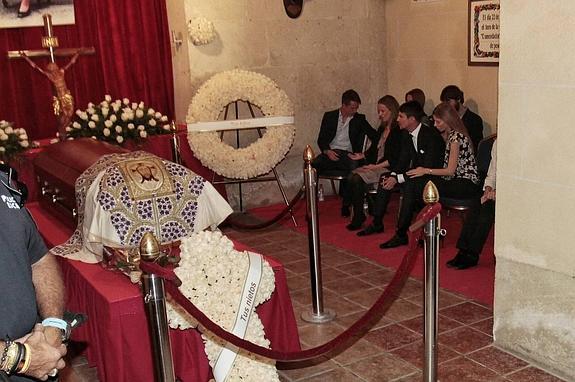 Alicante despide a Manzanares