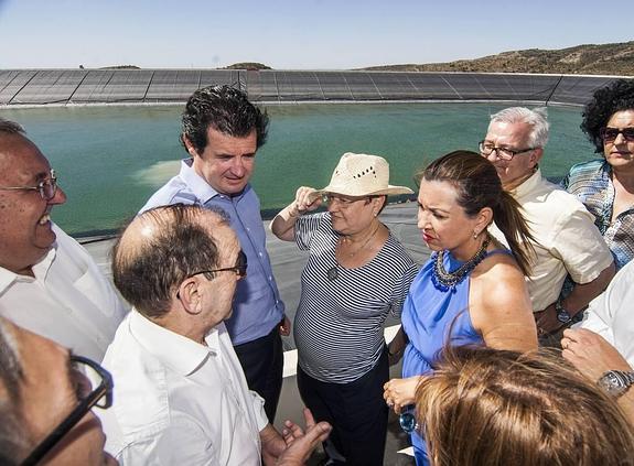 El Gobierno no cierra la puerta a la doble toma de agua del Júcar-Vinalopó