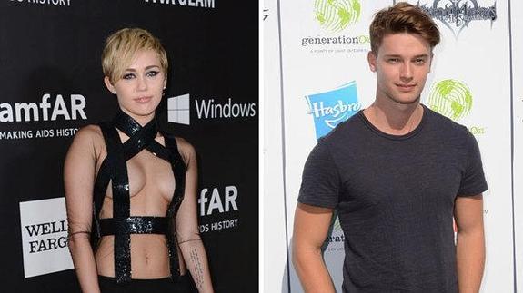 Miley Cyrus sale con el hijo de Arnold Schwarzenegger