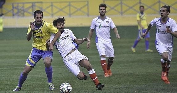 El Orihuela rompe la mala racha en casa