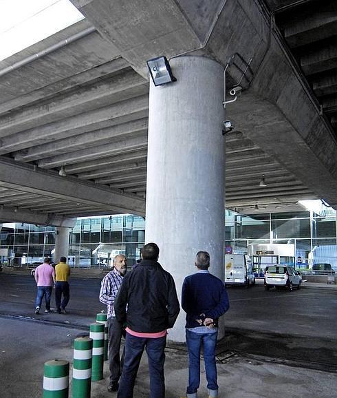 El lector digital de matrículas controla ya los taxis en El Altet