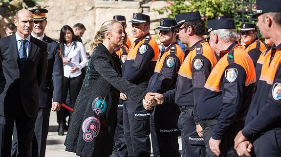 Castedo destaca la actitud «ejemplar» de los voluntarios de Protección Civil