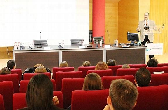 Optometristas y oftalmólogos se coordinan para prestar mejor atención al paciente