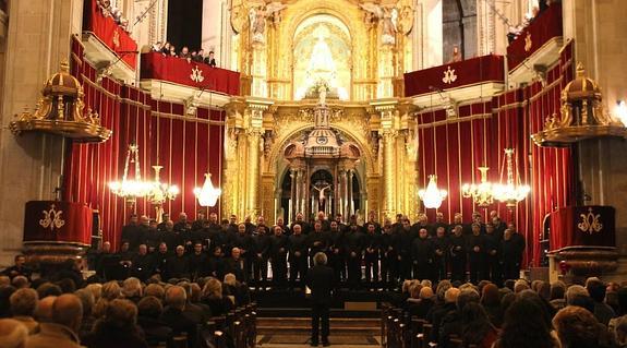 Cantos para abrir la Navidad