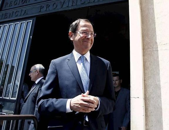 El juez afirma que dinero de Peñalver terminó en las cuentas de Cámara