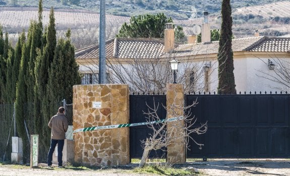 El joven atropellado por el tren pudo haber matado al de Villena con un hacha